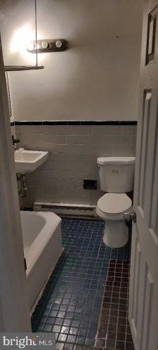 740 Chelten Ave, Philadelphia PA  19126-3712 exterior