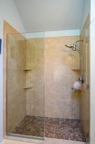 89 Berkshire Rd, Sandy Hook CT 06482-1425 exterior