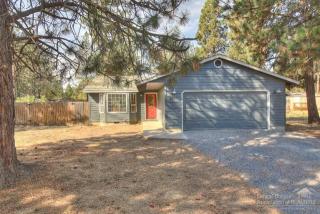 60451 Iroquois Cir, Bend, OR 97702-8925