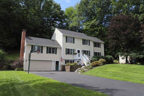 18 Morgan Ln, Keene NH  03431-5259 exterior