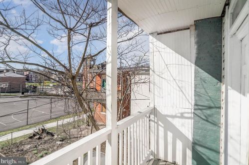 413 Muench St, Harrisburg PA  17102-1533 exterior