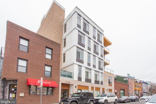 1143 3rd St, Philadelphia, PA 19147-5302