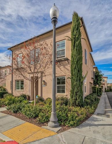 21897 Propello Dr, Santa Clarita, CA 91350-8544