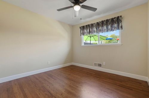 613 Mayflower St, Modesto CA  95356-1411 exterior