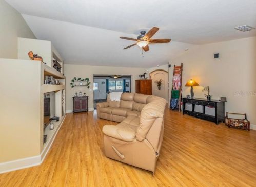 8313 Lightfoot Dr, Nokomis FL  34275-3211 exterior