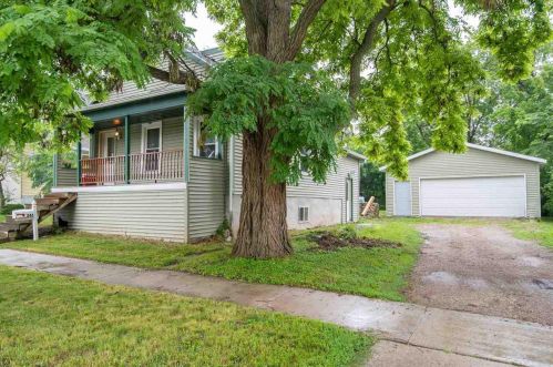 245 Oak St, Fond Du Lac, WI 54935-4930