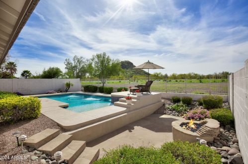 4109 Escuda Dr, Glendale AZ  85308-7410 exterior