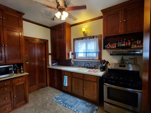 1417 Main St, Watertown WI  53094-4031 exterior