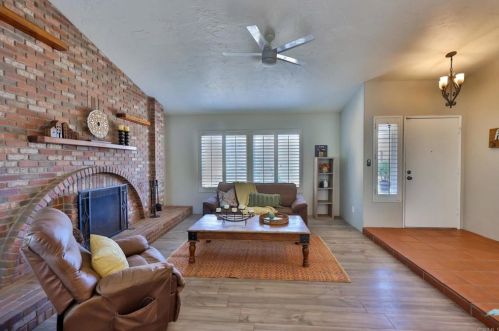 1124 Lostinda St, El Cajon CA  92019-3255 exterior