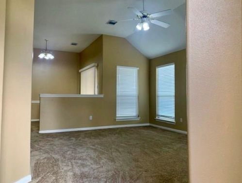 1800 Arbor Gln, Conroe TX  77303-4084 exterior