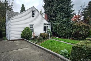 9509 5 Ave, Seattle WA  98115-2156 exterior