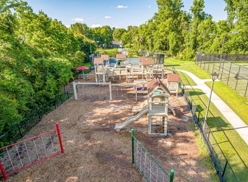 2813 Bottle Brush Ct, Mount Pleasant SC  29466-9202 exterior