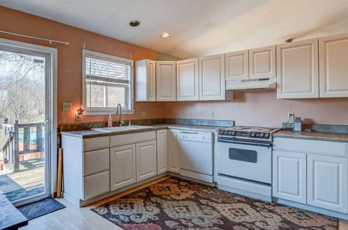 11281 Kenyon Rd, Mount Vernon, OH 43050-9206