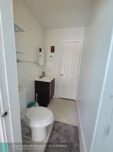 6901 16 Ct, Hollywood FL 33027-2315 exterior