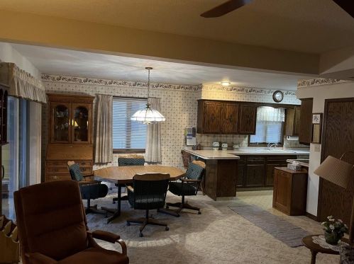 1462 Lakeshore Dr, Menasha WI  54952-1326 exterior