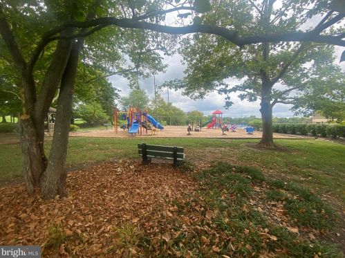 118 Shoal Creek Dr, Blue Bell PA  19422-3250 exterior