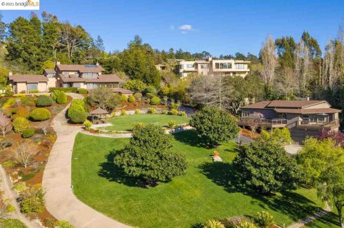 5405 Bacon Rd, Oakland, CA 94619-3103