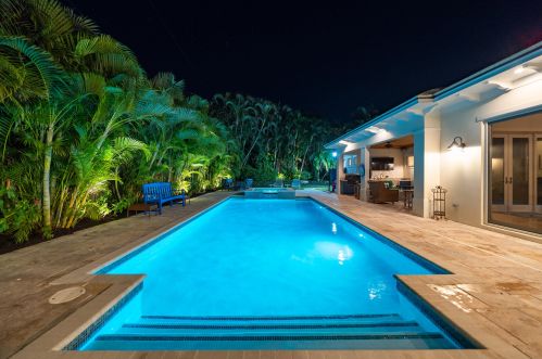 1215 Crestwood Dr, Delray Beach FL  33483-7211 exterior