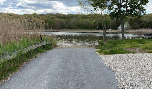 35 Overlook Rd, South Kingstown RI  02882-1246 exterior