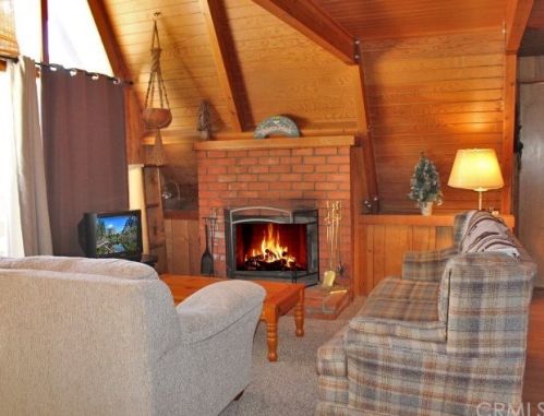 1024 Anita Ave, Big Bear City, CA