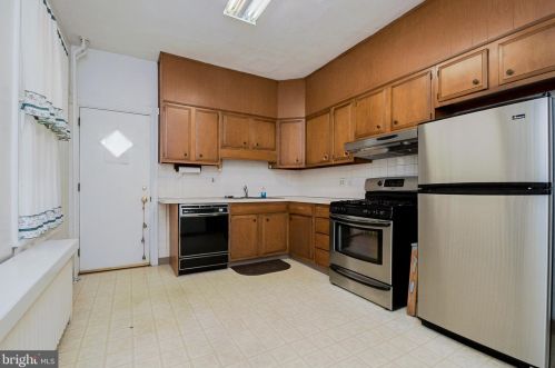 1319 Oak St, Wilmington DE  19805-4340 exterior