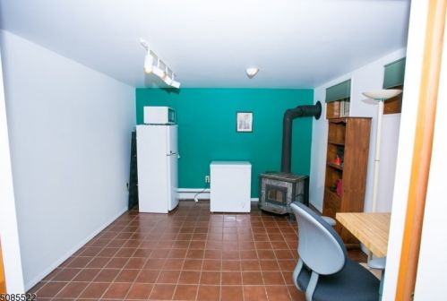 54 River Rd, Roxbury Township NJ  07836-9627 exterior