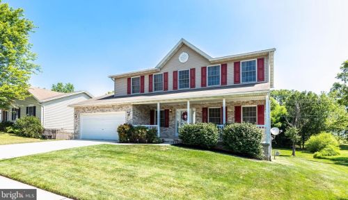 48 Charlestown Ct, Littlestown, PA 17340-1553