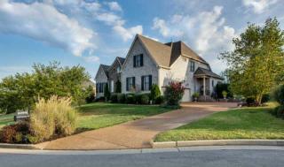 9691 Sapphire Ct, Brentwood, TN 37027-2230