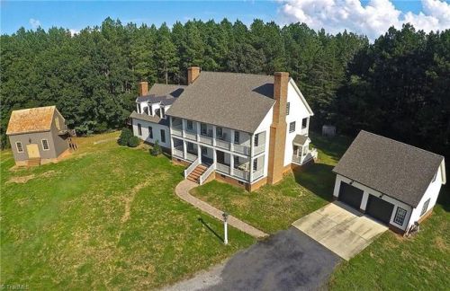 138 Hunt Ln, Reidsville, NC 27320-8531