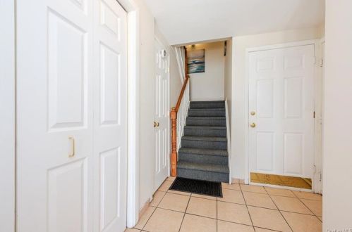 179 Cross St, Bronx, NY 10464-1225