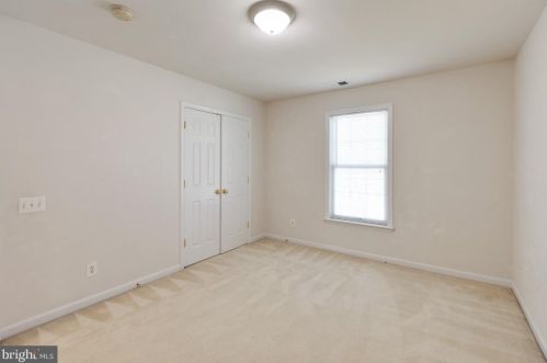 8987 Birch Bay Cir, Lorton VA  22079-5660 exterior