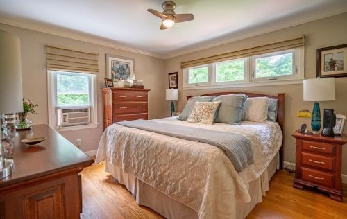 150 Manchester Ter, Springfield MA  01108-3413 exterior