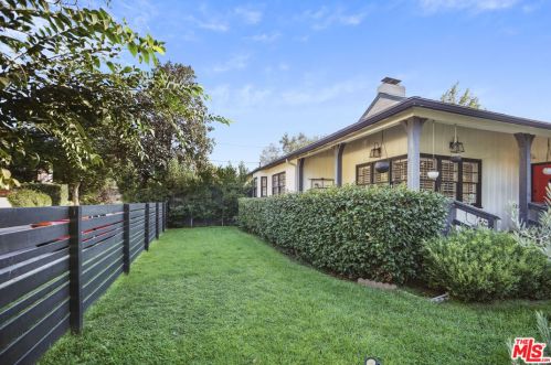 12202 Hartsook St, North Hollywood CA  91601-3961 exterior