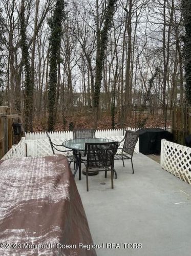 20 Bradford Dr, Old Bridge NJ  08857-3103 exterior