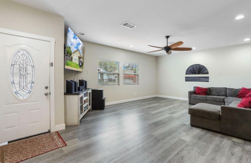 730 Nevada St, Manteca CA  95337-5422 exterior