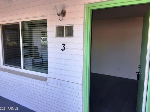 9215 13th Pl, Phoenix, AZ 85020-2732