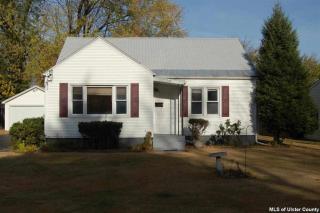 10 Spaulding Ln, West Saugerties, NY 12477-2311