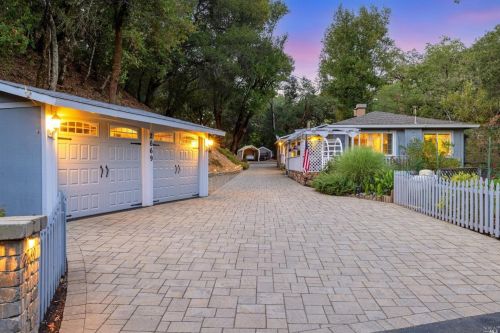 2669 Leslie Rd, Santa Rosa, CA 95404-9607
