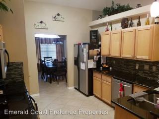 5309 Ten Point Dr, Crestview FL  32539-7828 exterior