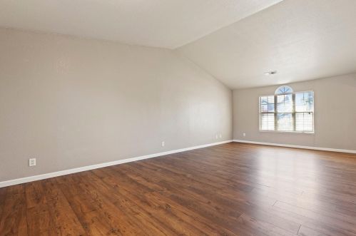 1026 Acaciawood Ct, Los Banos CA  93635-2937 exterior