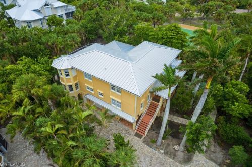 900 Almas Ct, Sanibel, FL 33957-7100