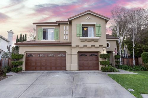 1538 Jackdow Ct, Gilroy, CA 95020-7766