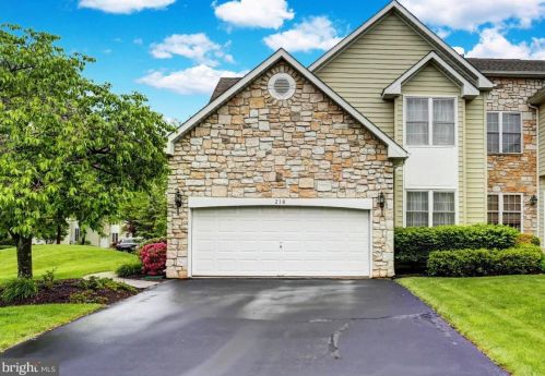 218 Birkdale Dr, Blue Bell PA  19422-3268 exterior