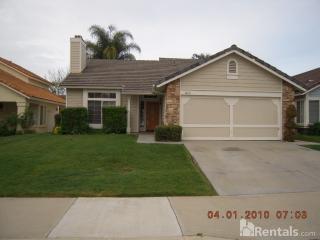 24431 Ridgewood Dr, Murrieta CA  92562-3850 exterior