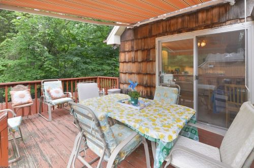 173 Snake Den Rd, Skyline Lakes NJ  07456-1018 exterior