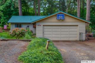 714 Main St, Silverton, OR 97381-2242