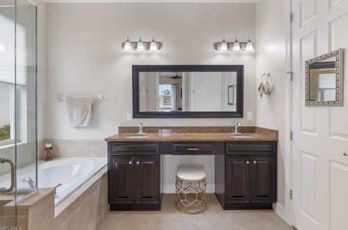 9407 Quarry Dr, Naples FL  34120-5223 exterior