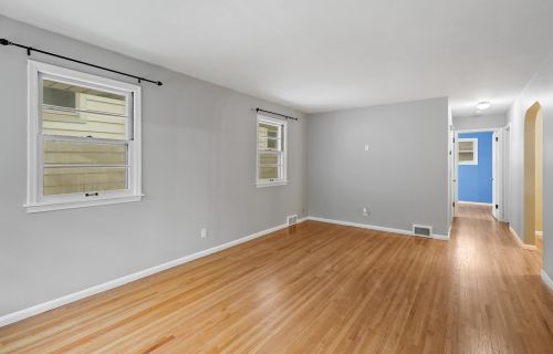 3246 Hayes St, Minneapolis, MN 55418-2215