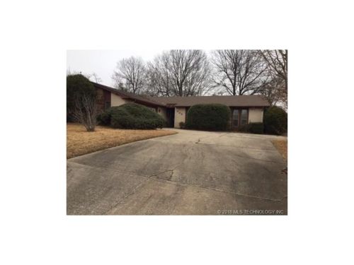 206 Crabtree Rd, Muskogee, OK 74403-4824