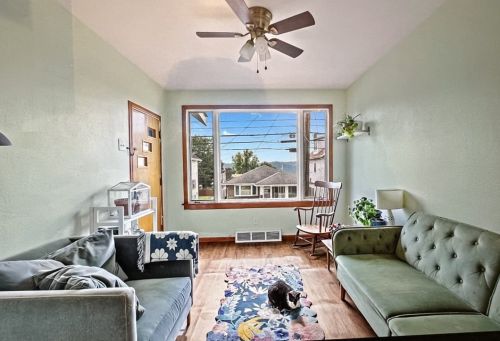 1806 Freeport Rd, New Kensington PA  15068-4004 exterior